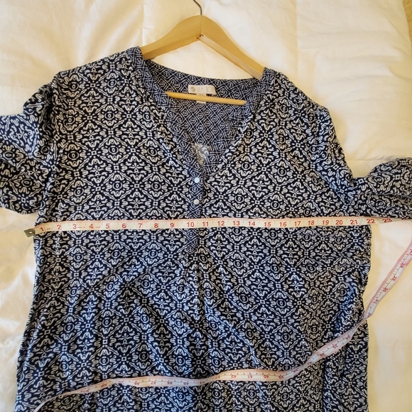 Blue and white lightweight blouse - Picture 5 of 5